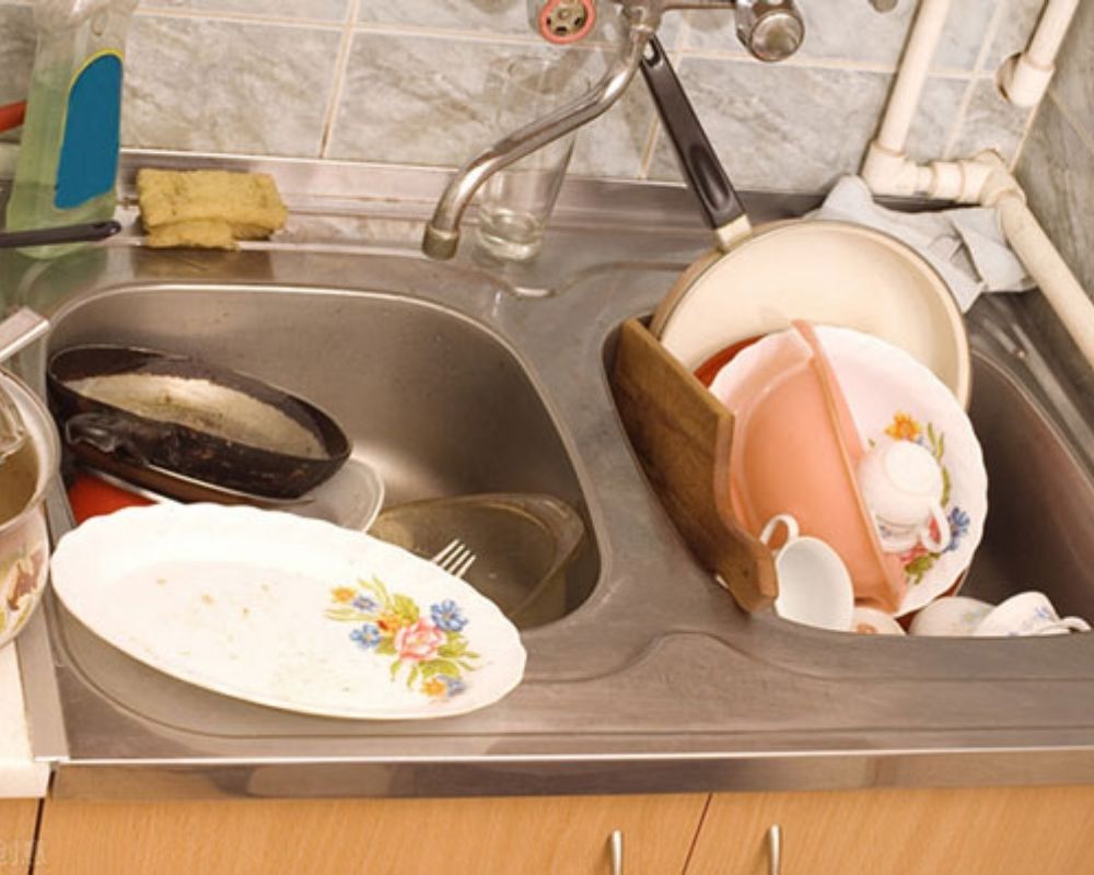 Những thói quen sai lầm mà bạn chưa biết khi rửa bát