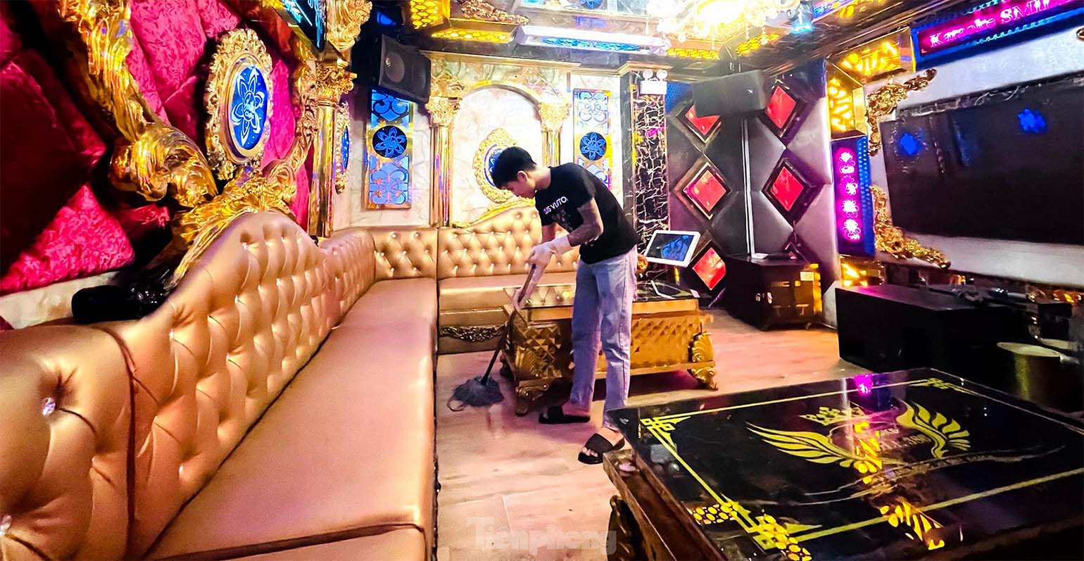 Các phương pháp dọn dẹp, khử mùi truyền thống không thể khử sạch mùi cho phòng hát karaoke