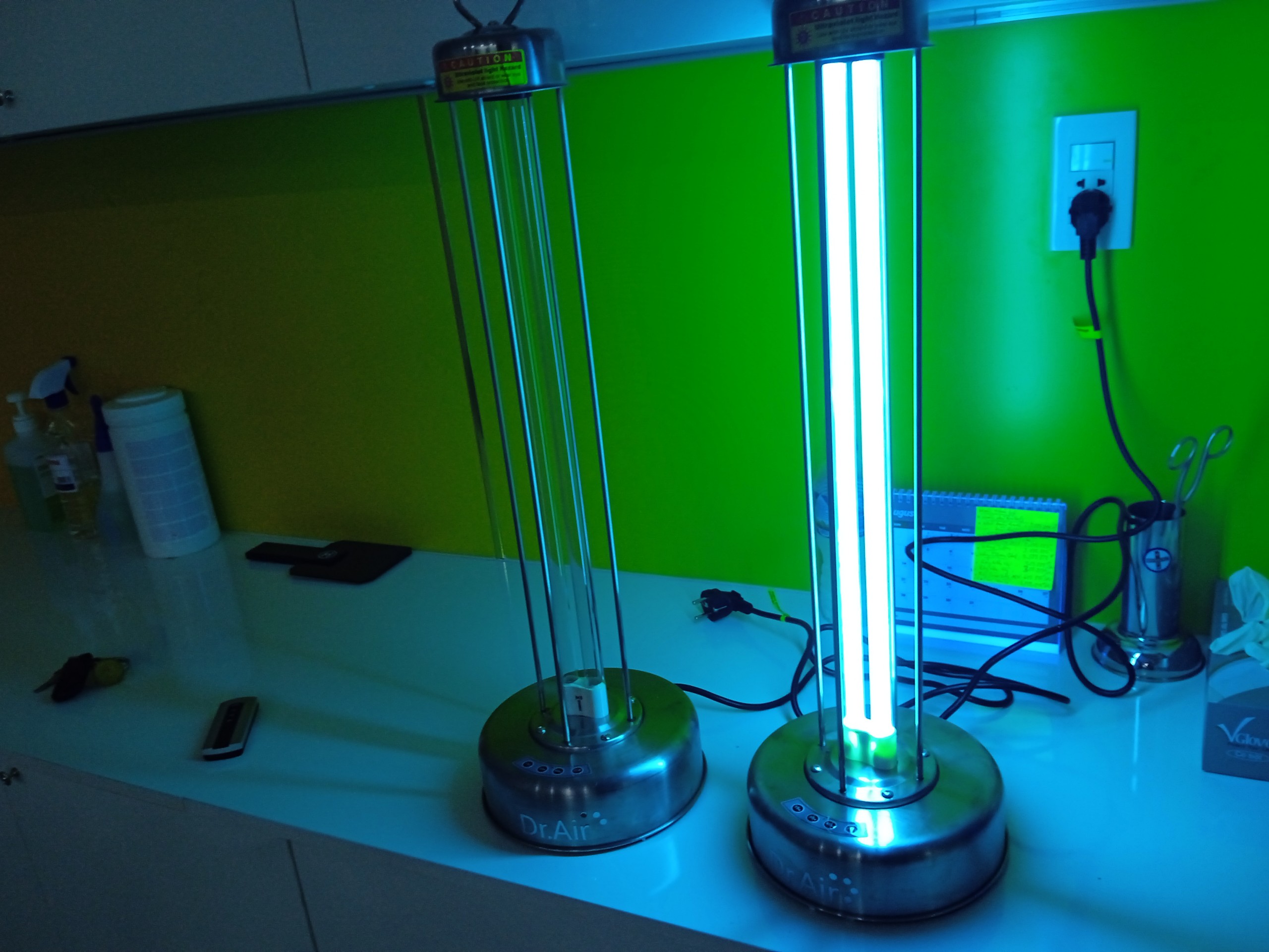 Đèn UV mang đến môi trường phòng khám sạch sẽ an toàn cho bệnh nhân