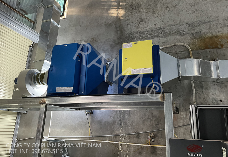xu ly khoi mui may laser