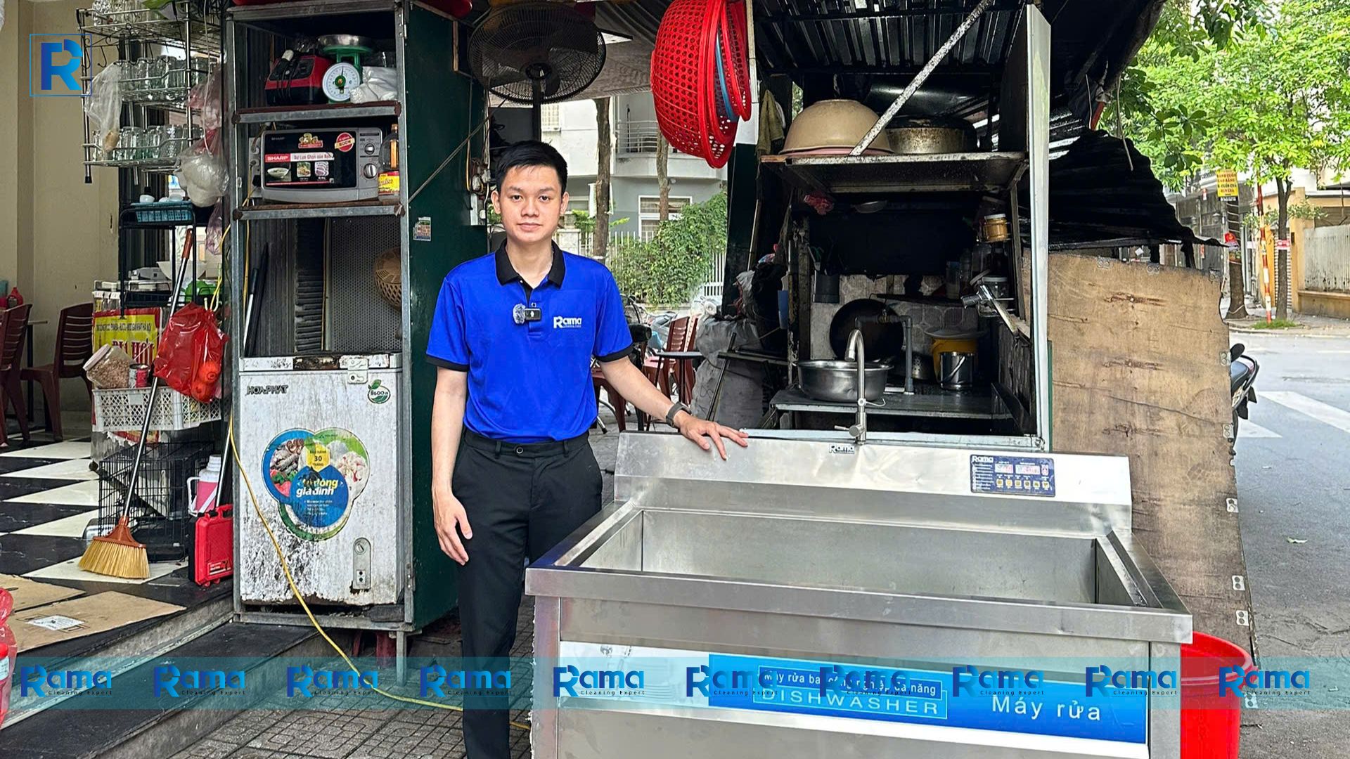 Máy rửa bát siêu âm Rama RB1200 Pro: Giải pháp tối ưu cho quán nhậu bình dân của anh Nguyễn Văn Thắng tại Hà Đông