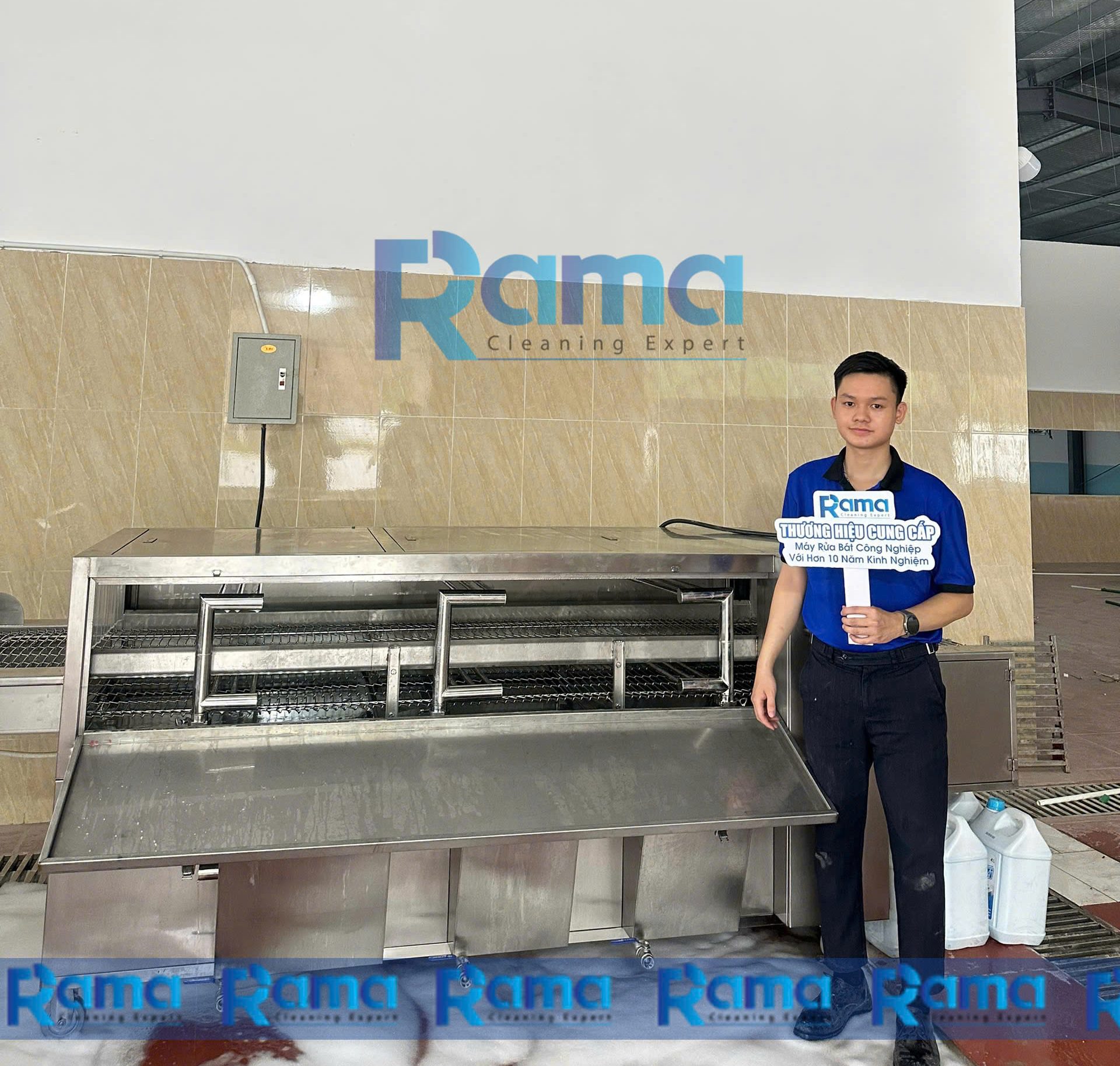 Máy rửa bát băng chuyền