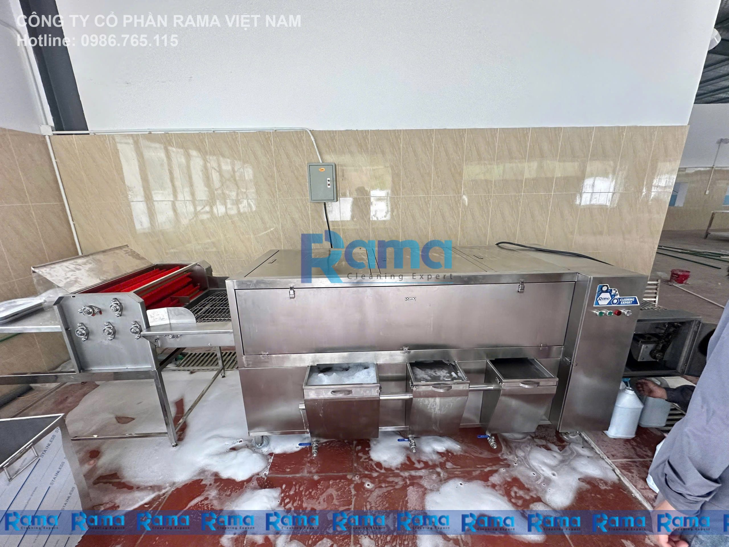 Máy rửa bát băng chuyền