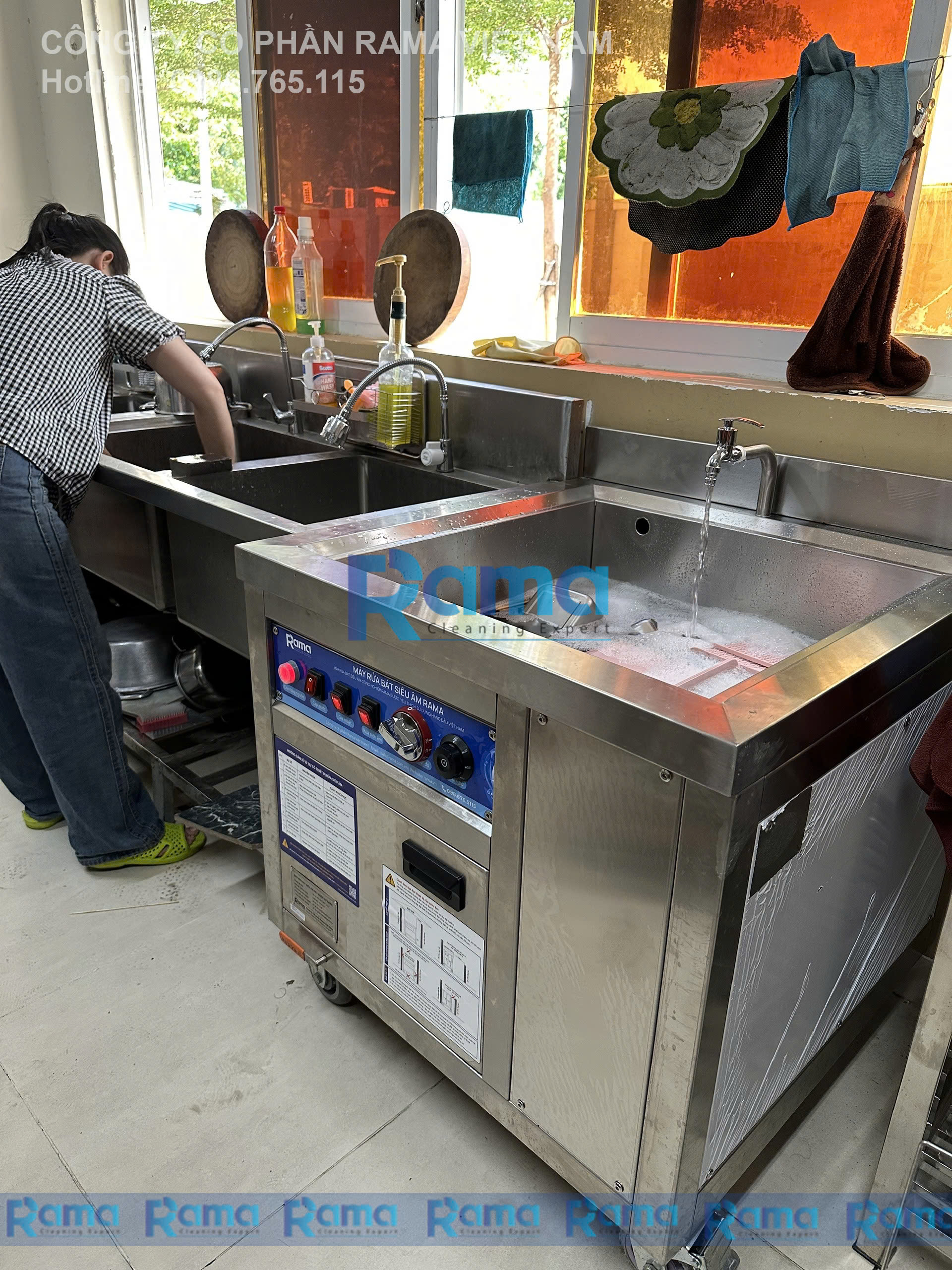 máy rửa bát siêu âm