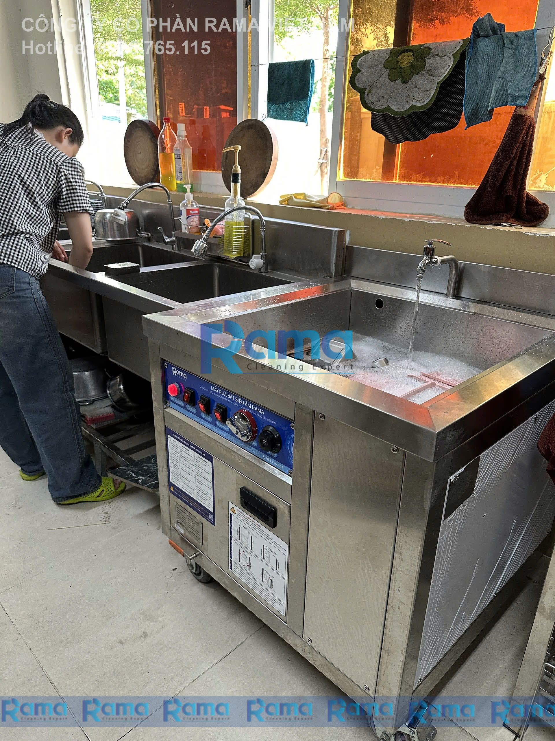 máy rửa bát siêu âm