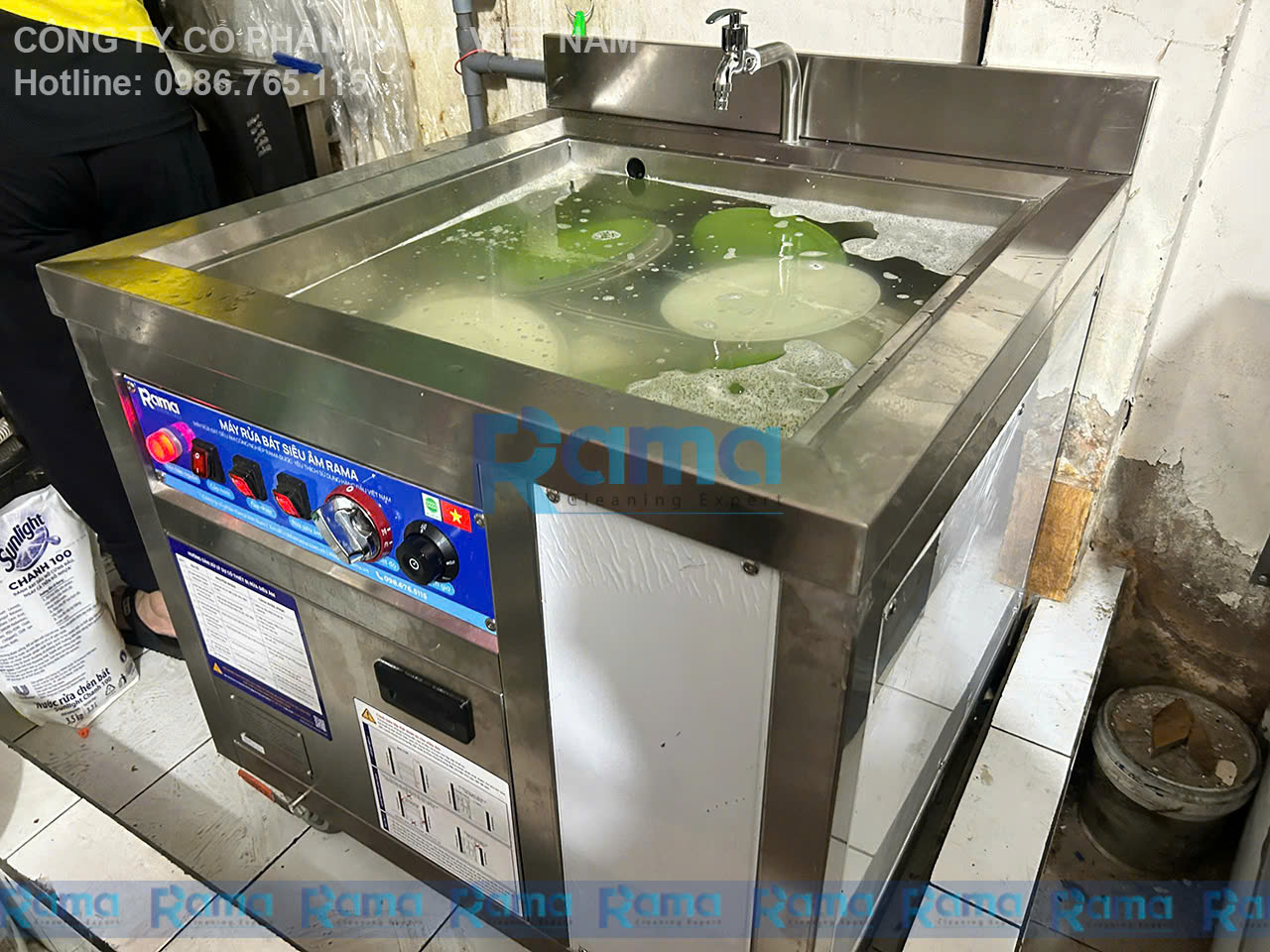 Máy Rửa Bát Sóng Siêu Âm Rama RB800 Và Bí Quyết Vận Hành Hiệu Quả Quán Cơm Gà Xối Mỡ Của Anh Thăng 10 máy rửa bát sóng siêu âm