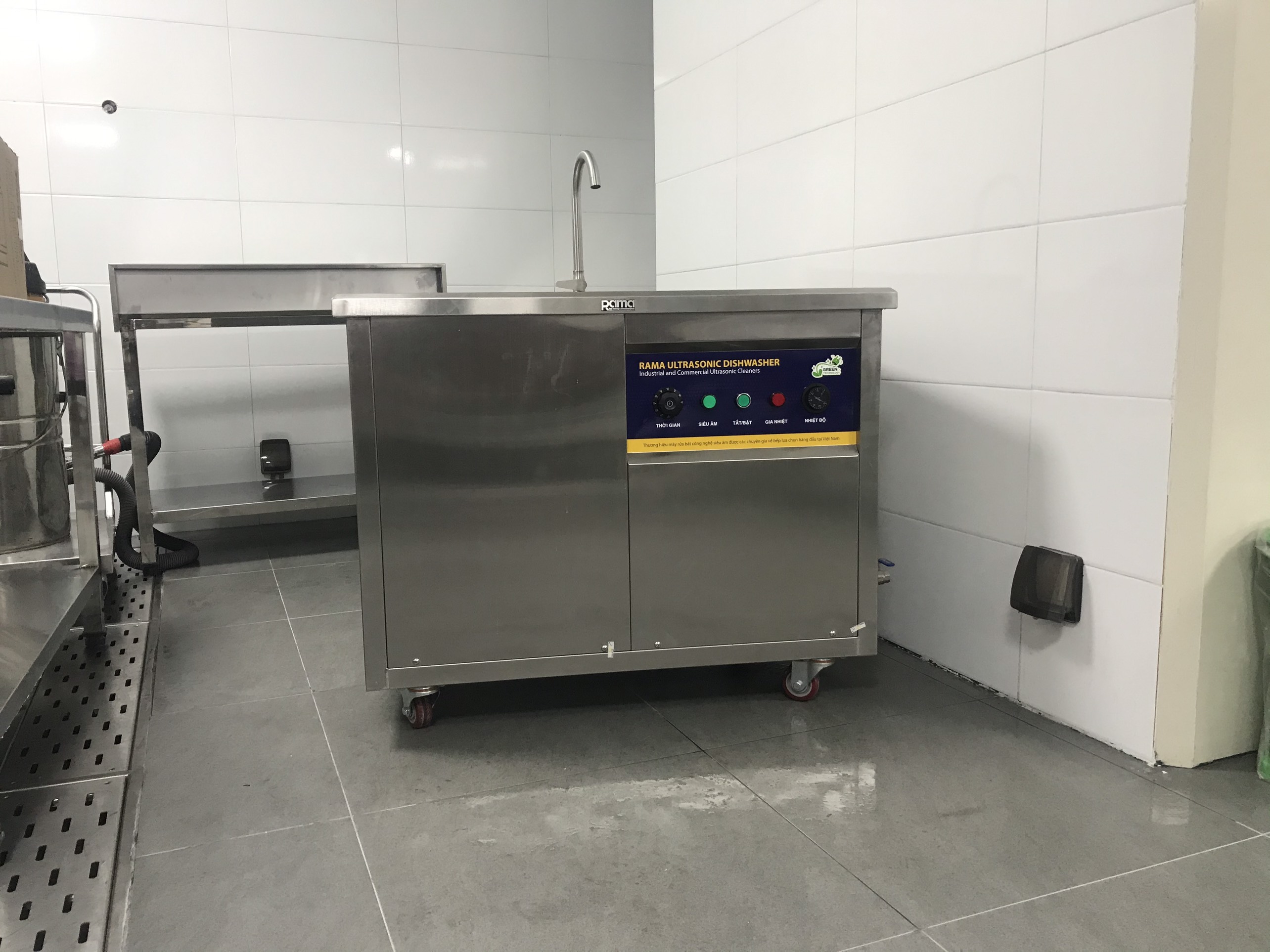 Ứng dụng thực tế tại nhà hàng, khách sạn và bếp ăn tập thể