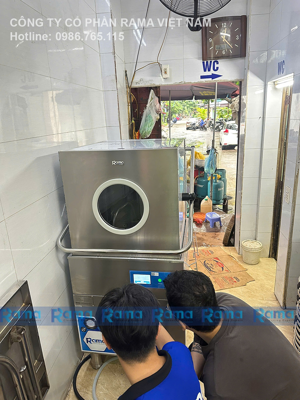 Máy rửa bát công nghiệp