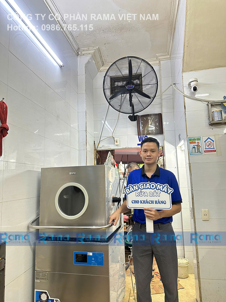 Máy rửa bát công nghiệp