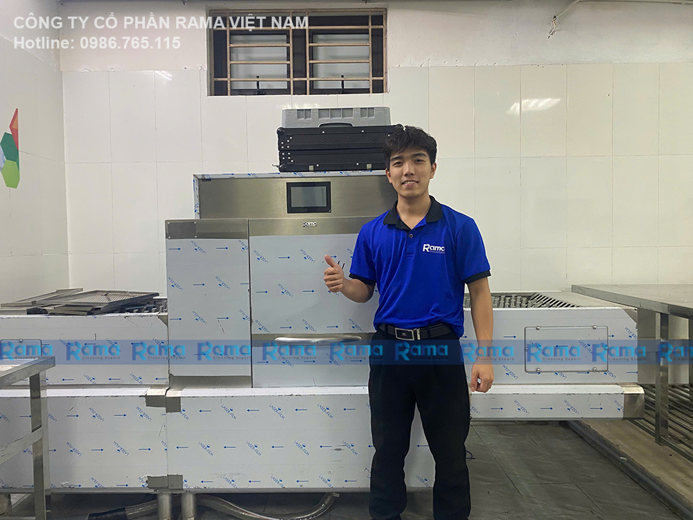 Chuẩn Hóa Quy Trình Vệ Sinh Học Đường Với Máy Rửa Bát Băng Chuyền Công Suất Lớn Rama RC47000 Tại Trường Mầm Non Hoa Lâm (Đông Anh, Hà Nội) 6 Rửa bát băng chuyền