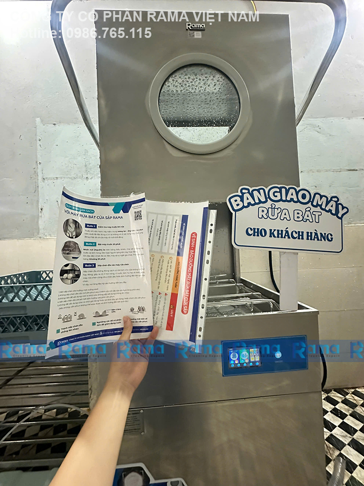 Máy rửa bát công nghiệp