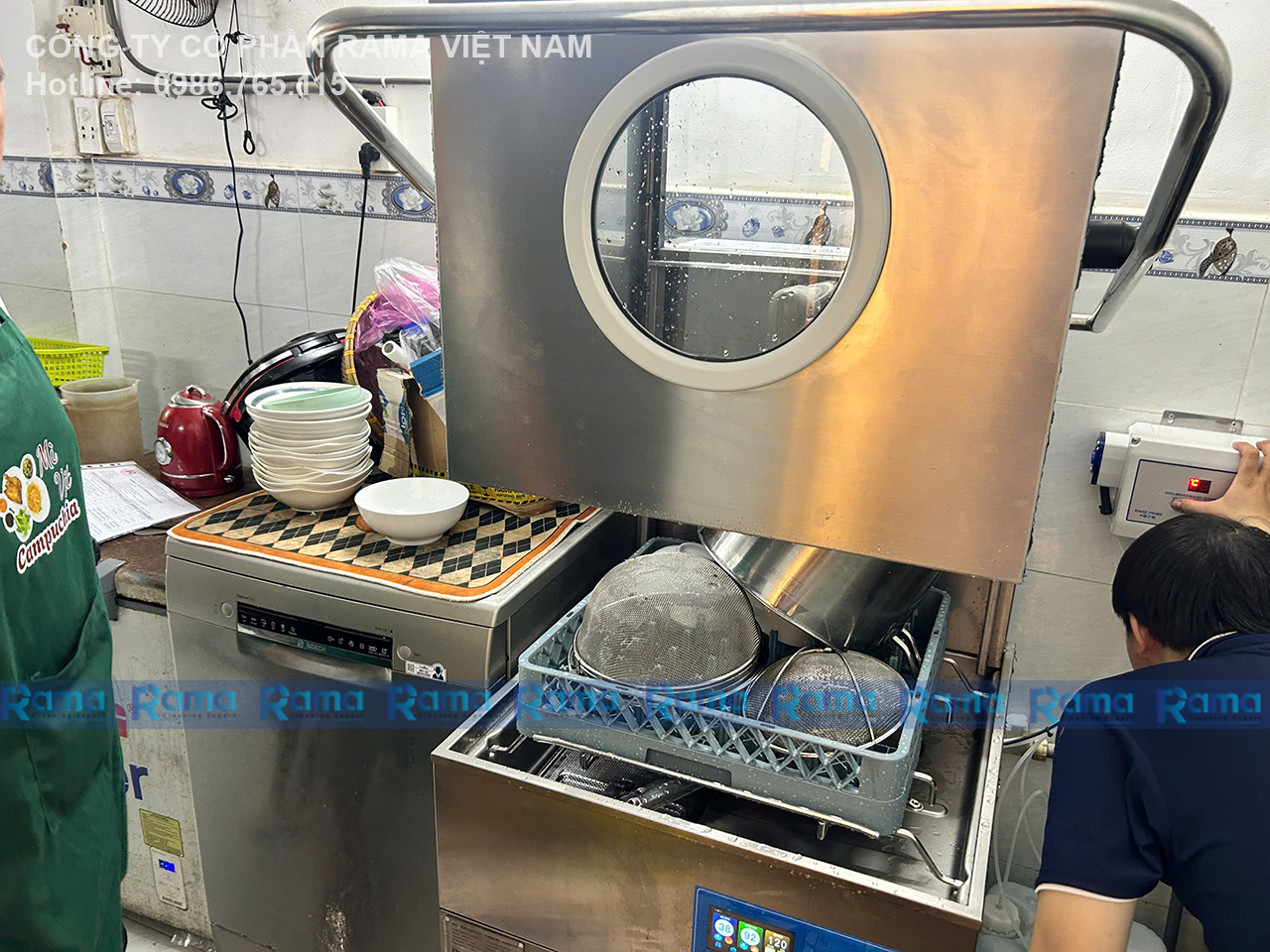 Rửa bát công nghiệp