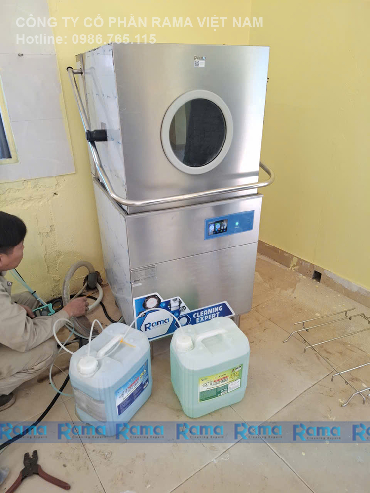 Máy rửa bát công nghiệp