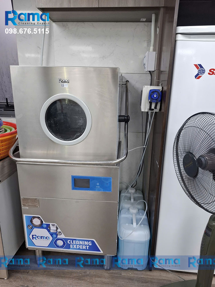 Máy rửa bát công nghiệp