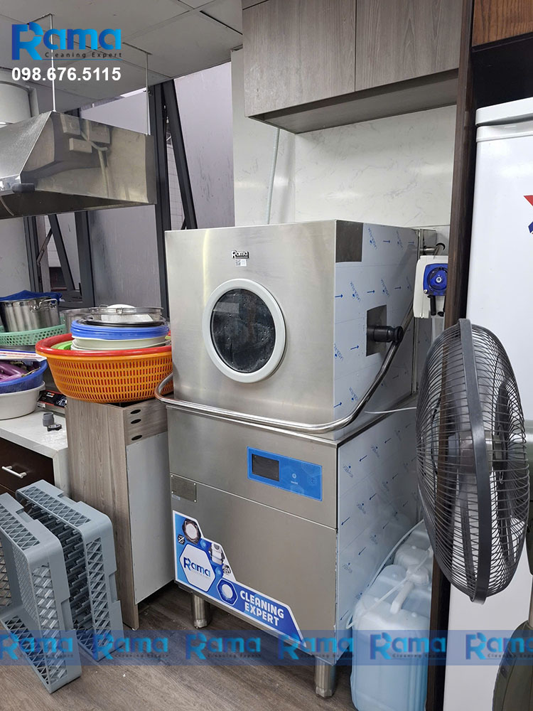 Máy rửa bát công nghiệp