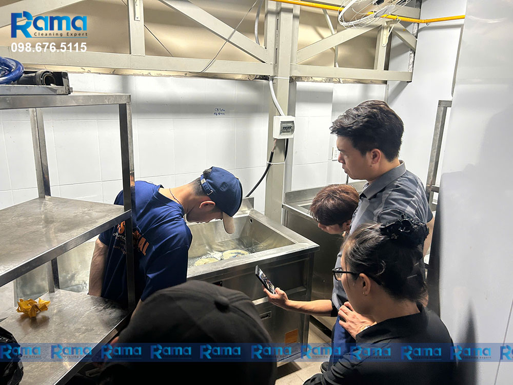 Bể rửa siêu âm công nghiệp