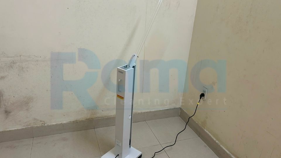 Đèn UVC khử trùng phòng di động Rama UV-60W được lựa chọn cho khu vực vệ sinh phục vụ chăm sóc vết mổ tại TP.HCM 7 Điểm nổi bật của đèn UVC khử trùng phòng di động Rama UV-60W