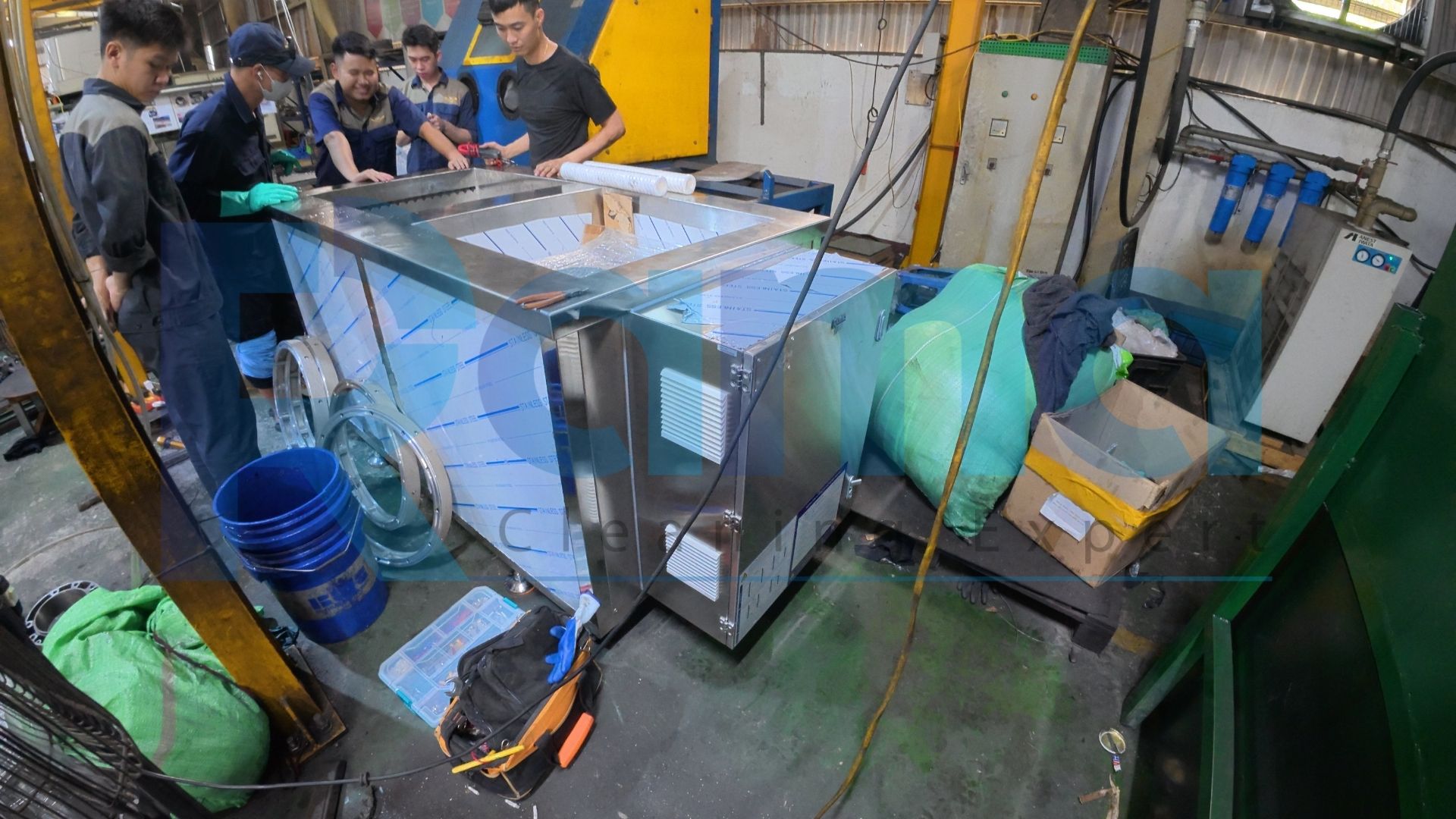 Ứng dụng của bể rửa siêu âm công nghiệp