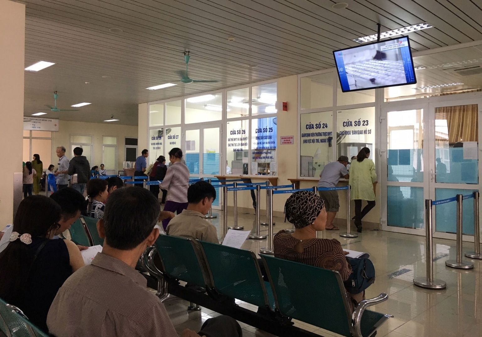 Những khu vực nào trong bệnh viện nên lắp máy lọc không khí?