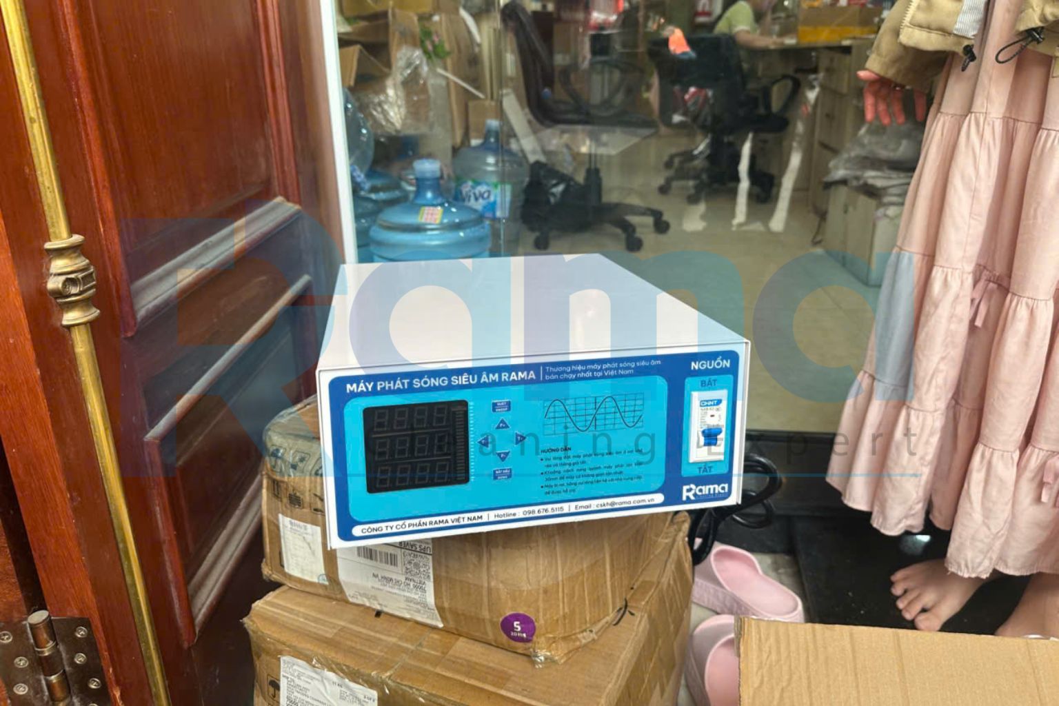 Bàn giao máy phát siêu âm RAMA MP2100W – thiết bị tạo sóng siêu âm cho nhiều ứng dụng kỹ thuật