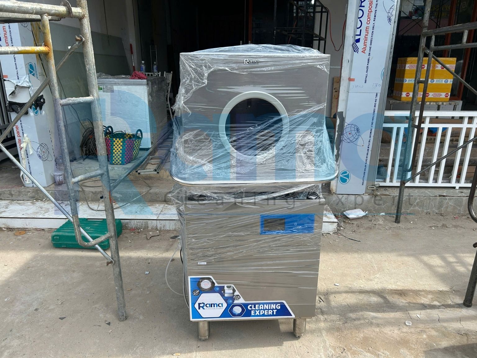 Hóa chất tráng bát hỗ trợ quá trình vệ sinh