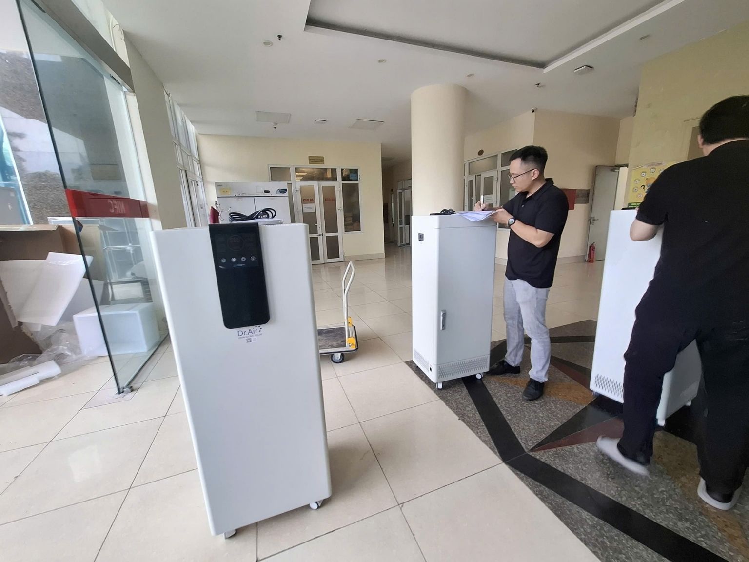 Top 3 thương hiệu máy lọc không khí công nghiệp cho không gian rộng: Đâu là lựa chọn đáng cân nhắc? 10 drozone 3 1
