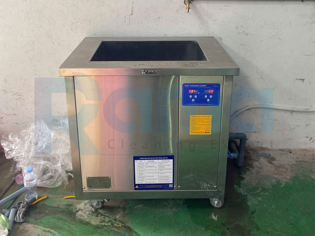 Bể siêu âm công nghiệp rửa chi tiết cơ khí GM88L tại Công ty Đúc HSK Bắc Ninh 14 Toàn thân bể siêu âm công nghiệp rửa chi tiết cơ khí Rama GM88L sau lắp đặt